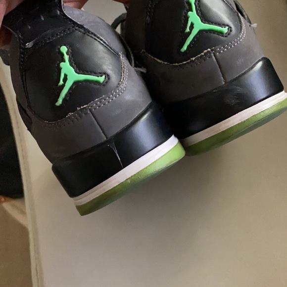 Jordan Retro 4 Green Glow size 6.5Y, 8 women’s. - Picture 6 of 6